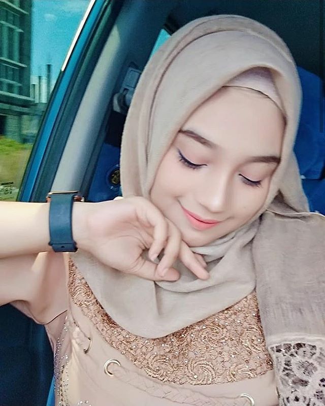 ABG Jilbab Selfie Imut Manis Cantik